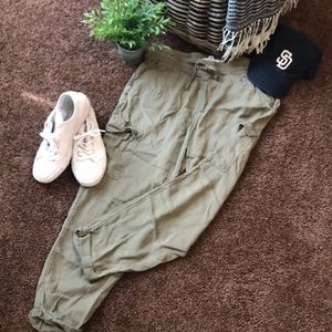 H&M Cargo capris